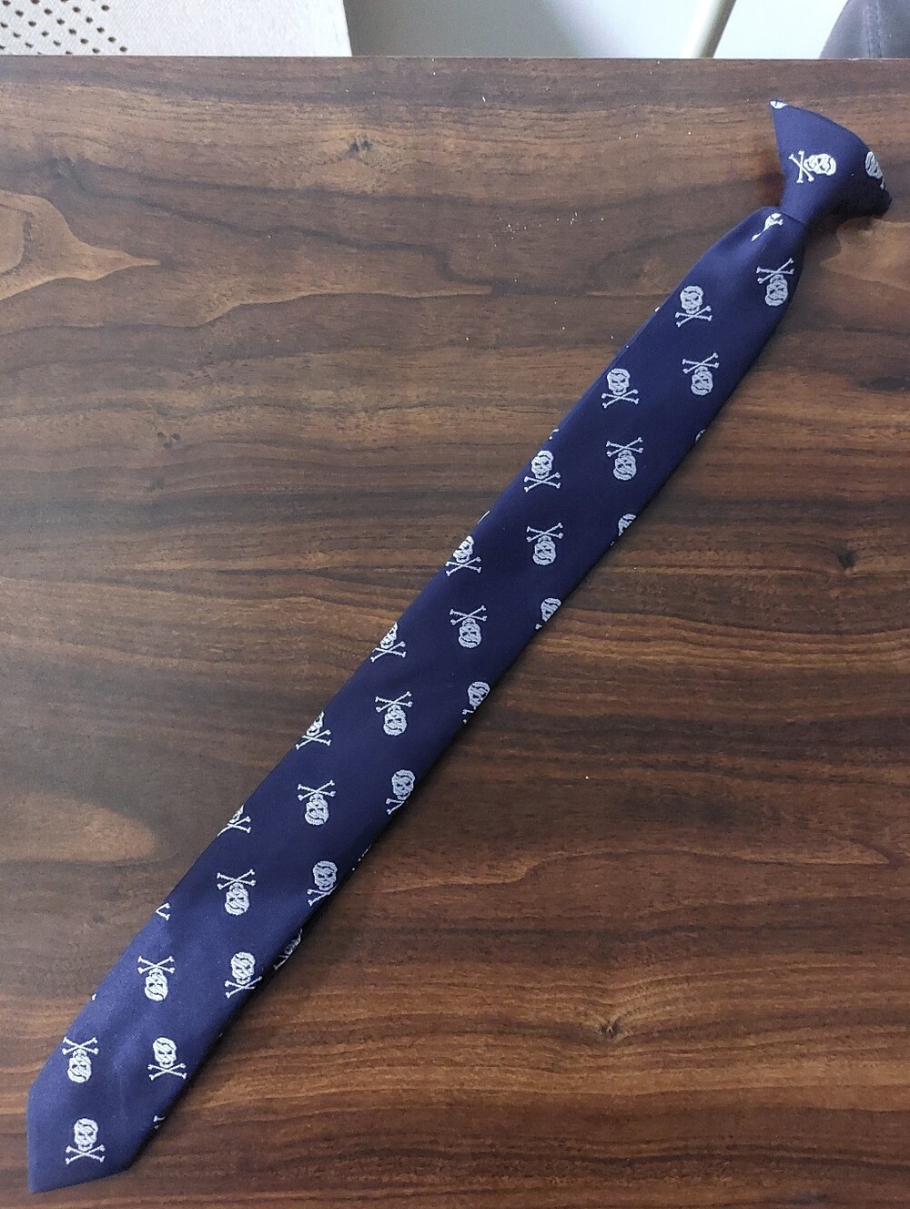 Navy Skull & Crossbones Clip On Tie